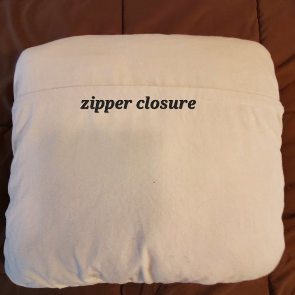 Set of 2 Throw Pillows - Picture 4 of 6